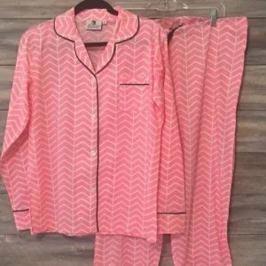 WOMEN'S LONGEWEAR